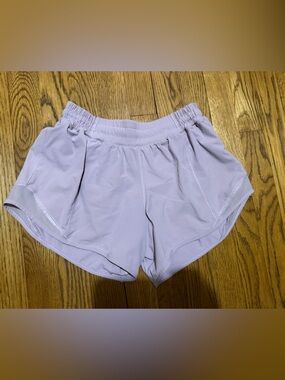 Lululemon Lavender Shorts Sz 6 Tall